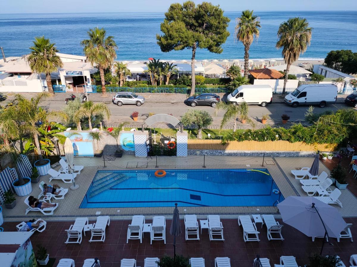 Taormina By The Sea Leilighet Mazzeo Eksteriør bilde