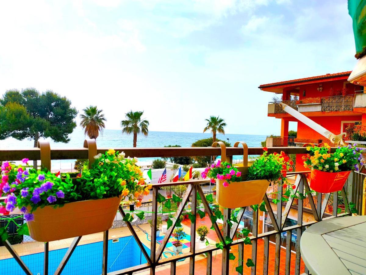 Taormina By The Sea Leilighet Mazzeo Eksteriør bilde